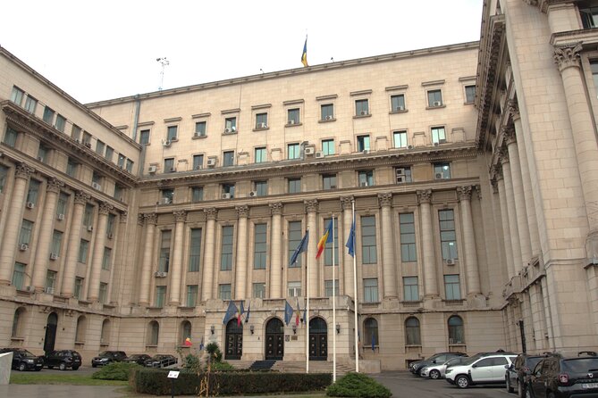 Bucharest in a nutshell - Half Day Private Walking Tour - Admiring the Eclectic Cercul Militar Național