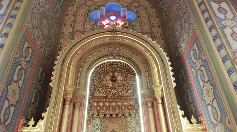 Bucharest Jewish Heritage Private Walking Tour - Exploring Bucharest’s Jewish Heritage on a Private Tour