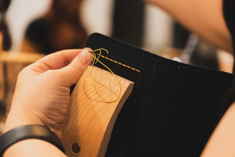 Bucharest: Leather Wallet Workshop at Urban Bag - The Social Atmosphere and Group Size
