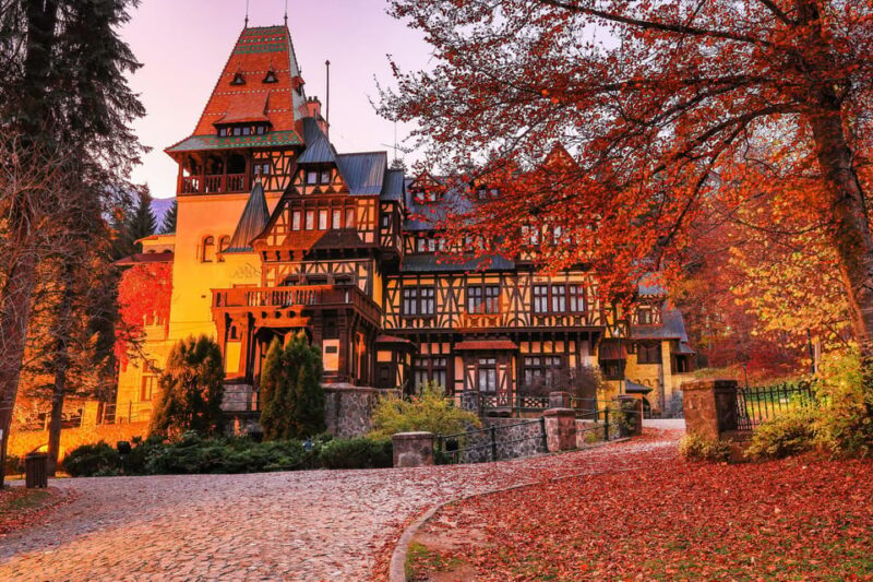Bucharest : Peles Castle, Dracula's Castle & Brasov Day Trip - Marvel at the Neo-Renaissance Grandeur of Peles Castle