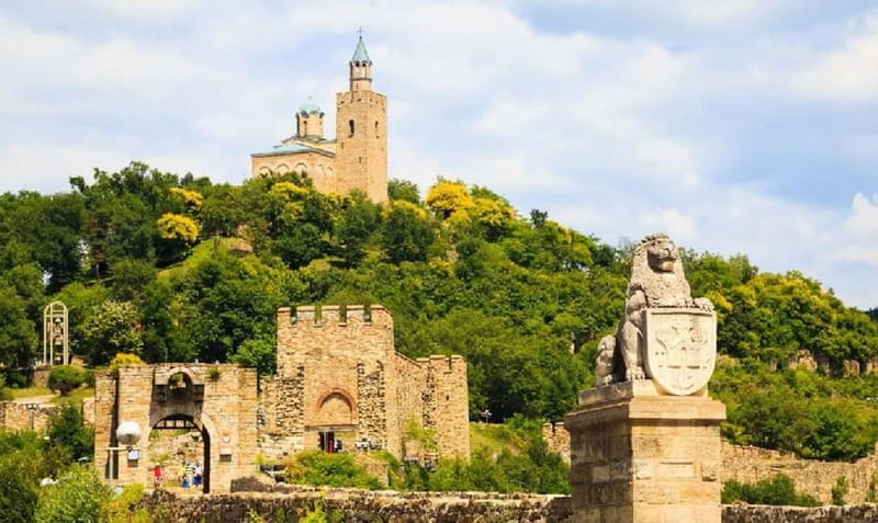 Bucharest: Private Day Trip to Veliko Tarnovo and Arbanasi - Practical Tips for Your Day Trip