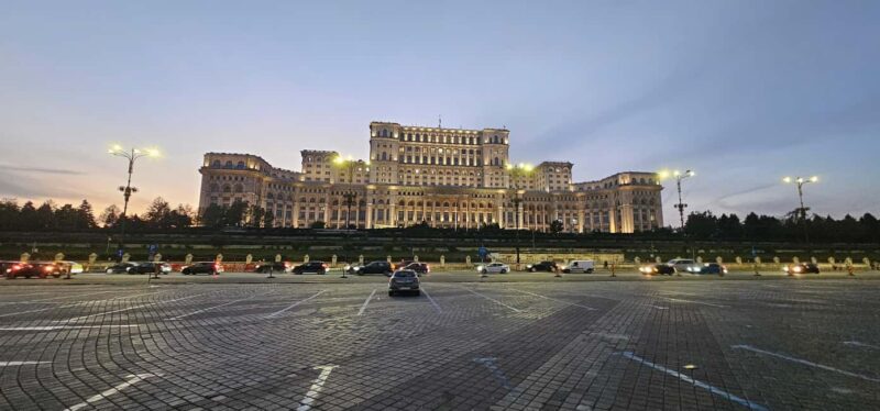 Bucharest short tour Hop-on hop-off format live tourguide - Frequently Asked Questions