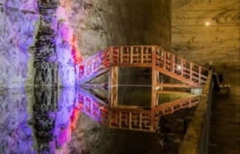 Bucharest: Slanic Salt Mine & Carpathian Mountains Day Tour - Enjoying a Lunch in a Romanian Restaurant