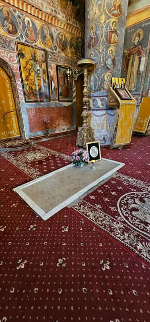 Bucharest: Slanic Salt Mine & Tomb of Dracula - Visiting Snagov Monastery: A Dive into Romanian Legends