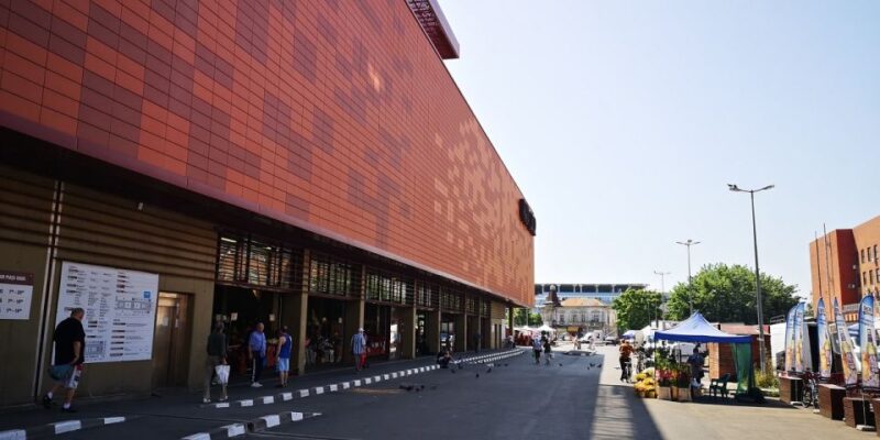 Bucharest: Street Food Tour with a Local Guide - Visiting Obor Market — One of Romania’s Largest and Oldest Markets