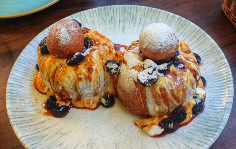 Bucharest: Sweet Delights History and Desserts Walking Tour - The Oldest Cakeshop and a Taste of the Past