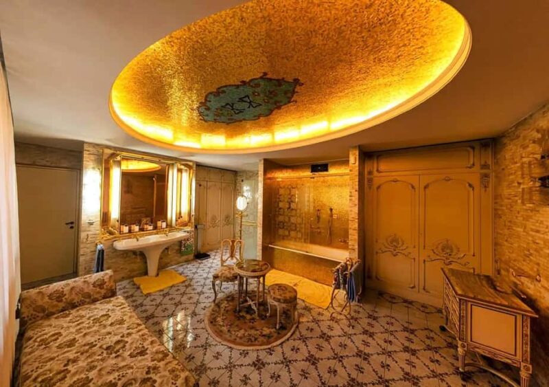 Bucharest Tour: Parliament, Ceausescu House & Village Museum - Bucharests Political and Cultural Landmarks in One Day