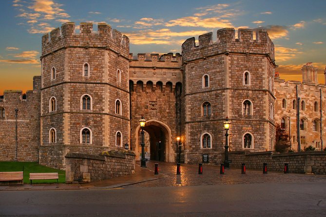 Buckingham Palace and Windsor Castle Self-Guided Tour with Coach - Value and Booking Considerations