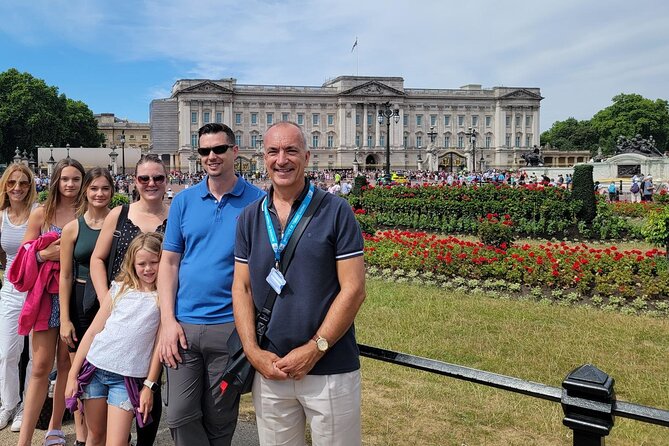 Buckingham Palace: Walking Tour with Entry & Audio Guide - What the Tour Includes and What It Does Not