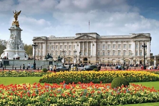 Buckingham Palace & Westminster Guided Walking Tour - Visiting Parliament Square and the Iconic Big Ben