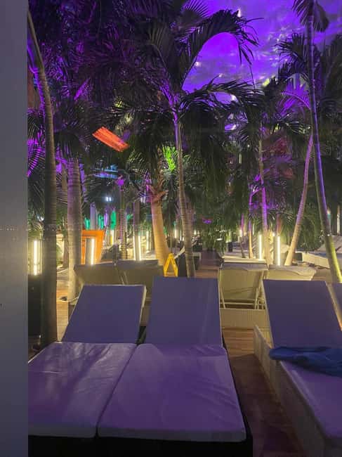 Bucuresti: Bucuresti Therme Transfer and Full-Day Access - Discover the Comfort and Fun of Bucharest Therme with Transfer and Full-Day Access