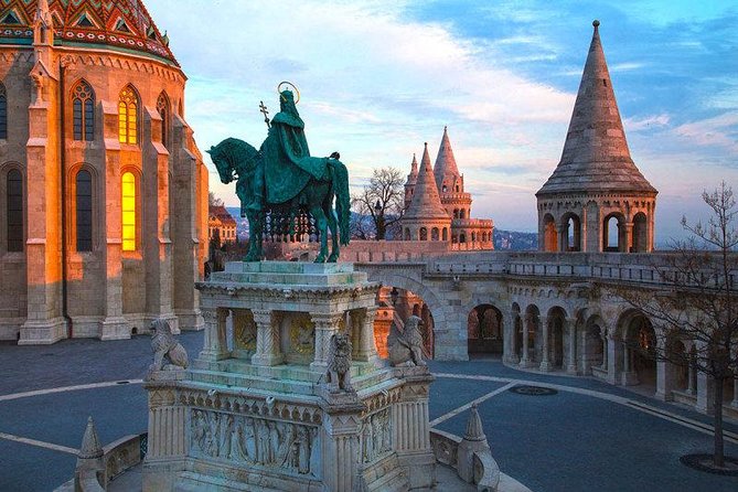 Buda Castle Walking Tour with Matthias church entry, Cake&Coffee - Light Refreshments and Afternoon Tea
