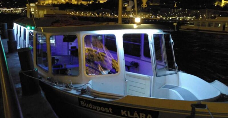 Budapest: 1-Hour Private Boat Cruise - Weather Considerations and Seasonal Appeal