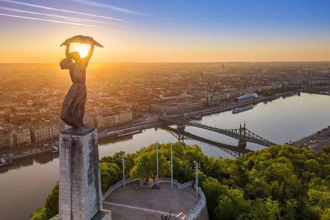Budapest: 3-Hour Live-guided Bus Tour + 1-hour River Cruise - Key Points