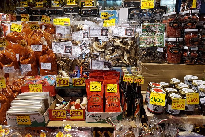 Budapest: Book A Local Host - The Strengths Highlighted by Reviews