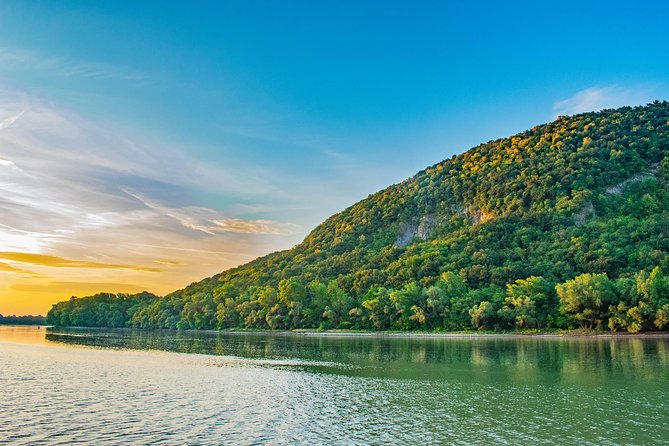 Budapest-Bratislava One-Way Sightseeing Transfer - Comfortable and Convenient Transportation for Groups