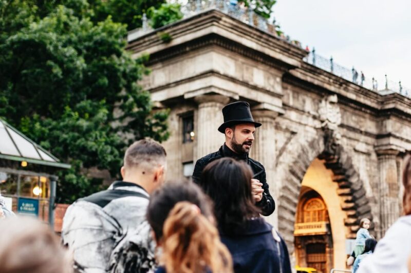 Budapest: Buda Castle District Vampires and Myths Night Tour - The Atmosphere of the Buda Castle District at Night