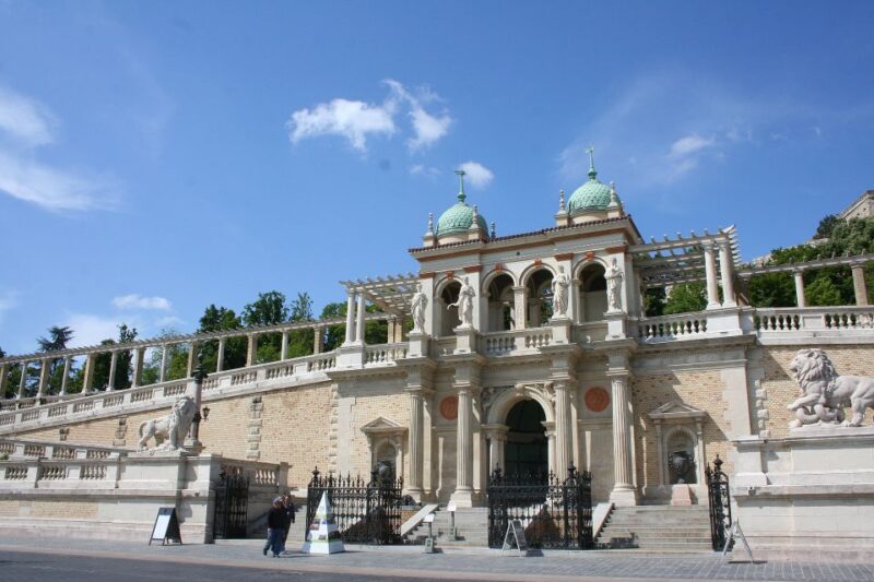 Budapest: Buda Castle Private Walking Tour - Explore the Historic Buda Castle on a Private 3-Hour Walking Tour
