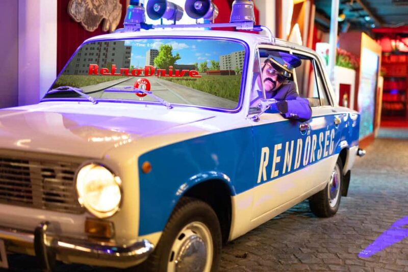 Budapest: Budapest Retro Interactive Museum Ticket - Interactive Exhibits and Vintage Costumes for Photos