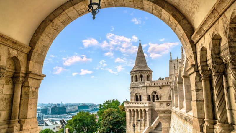 Budapest: Capture the most Photogenic Spots with a Local - Who Will Enjoy This Tour Most?