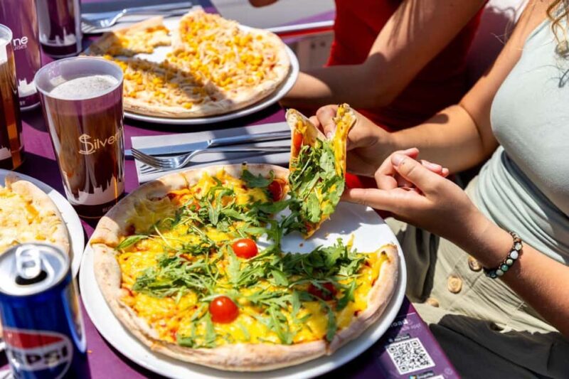 Budapest: Catamaran Pizza Cruise - The Experience on Board: Food, Drinks, and Sound