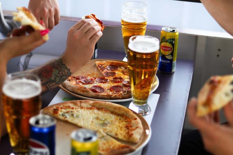 Budapest: Catamaran Pizza Cruise - Accessibility and Practical Tips