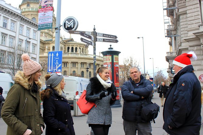 Budapest Christmas Walking Tour & Entry to St Stephen's Basilica - Strolling Along Váci Street and Its Festive Atmosphere