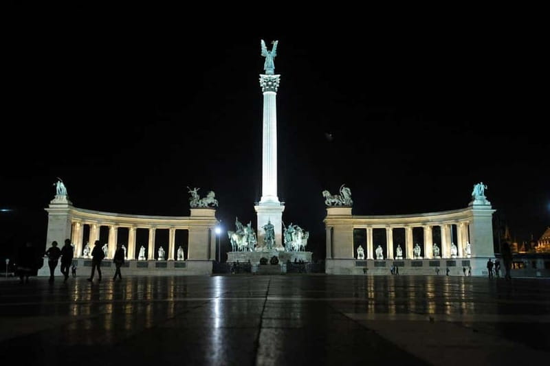 Budapest: City Park- True Crime of Hungary- Walking Tour - Exploring Budapest’s Most Notorious Crime Cases in City Park