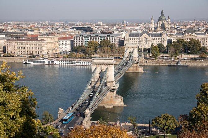 Budapest City Tour with Danube Cruise - Tour Guides: Knowledge, Communication, and Personalities