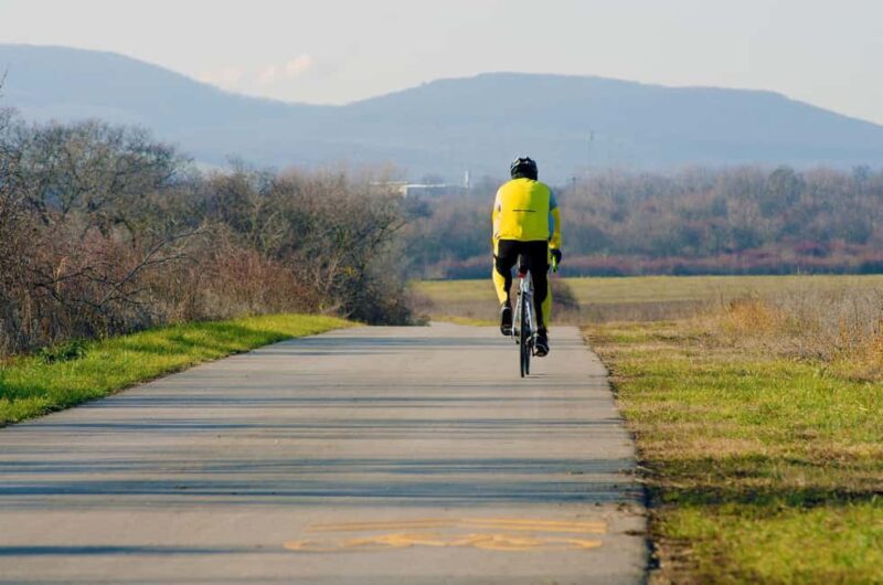 Budapest: Cycling day-trip to Etyek with wine tasting & meal - Key Points