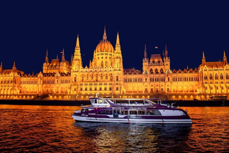 Budapest: Danube Cruise with Folk Dancing and Drinks - The Live Folk Music and Dance Performances