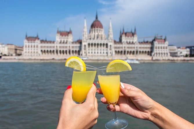 Budapest Danube Sightseeing Cruise with Drink and Audio Guide - The Optional Disembarkation at Margaret Island