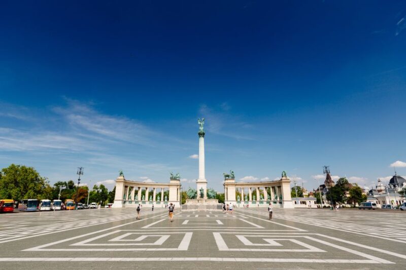 Budapest Day Trip from Vienna - Discovering Budapest’s Main Landmarks on a Guided Bus Tour