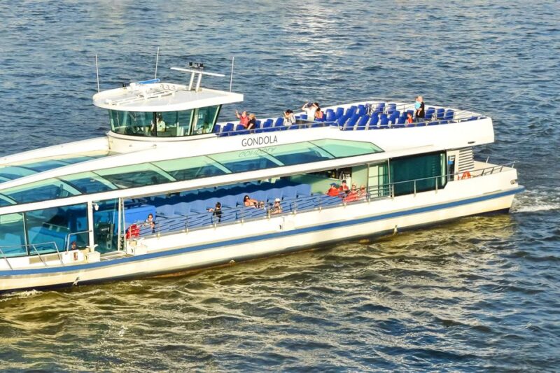 Budapest: Daytime Sightseeing Boat Cruise - A Comfortable and Stylish Boat Experience