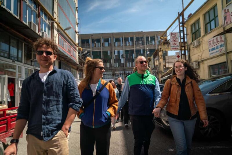 Budapest: District 8 Crime and Culture Walking Tour - The Vibrant Streets and Hidden Courtyards