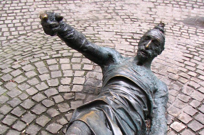 Budapest Dohany, Heroes', Rumbach synagogues & Jewish Ghetto Tour - Discovering the Rumbach Street Synagogue