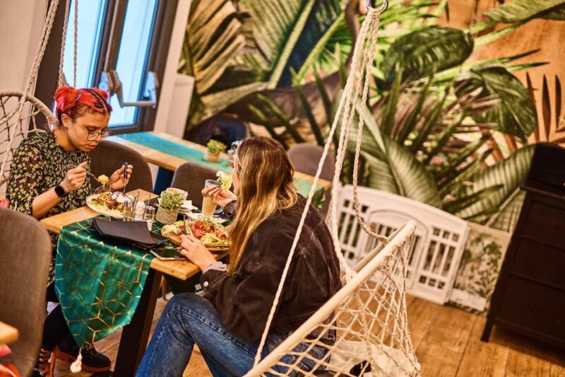 Budapest: Eggscuse Me? Brunch & Bistro's Bottomless Offer - What’s Included in the Brunch Experience