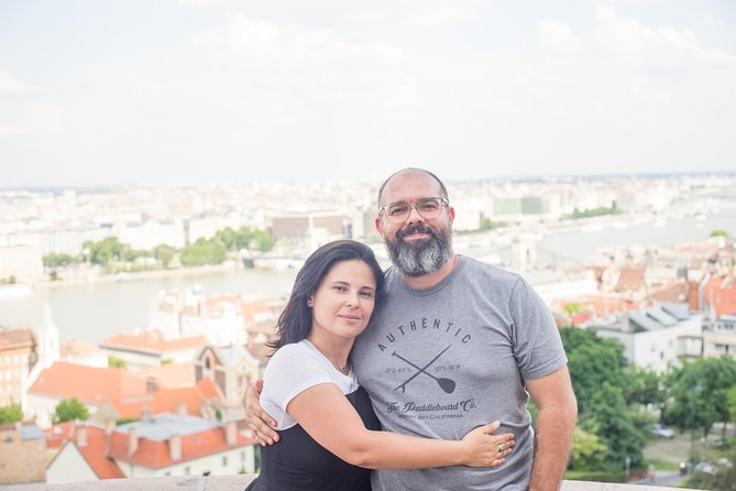 Budapest Essential Walking Tour&Traditional Hungarian Dessert - Key Points