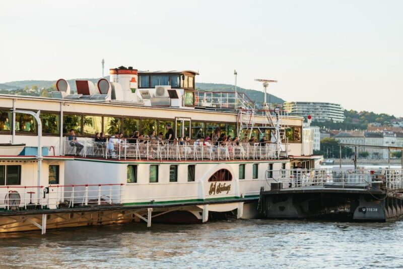 Budapest: Evening Cruise including Drink Options - Who Will Enjoy This Cruise Most?