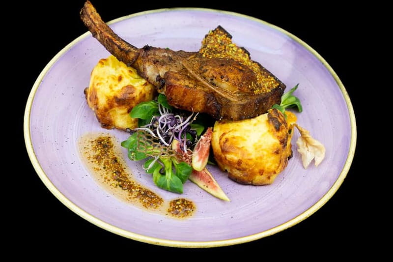 Budapest: Evening Cruise with 4-Course Dinner - Who Will Love This Experience?