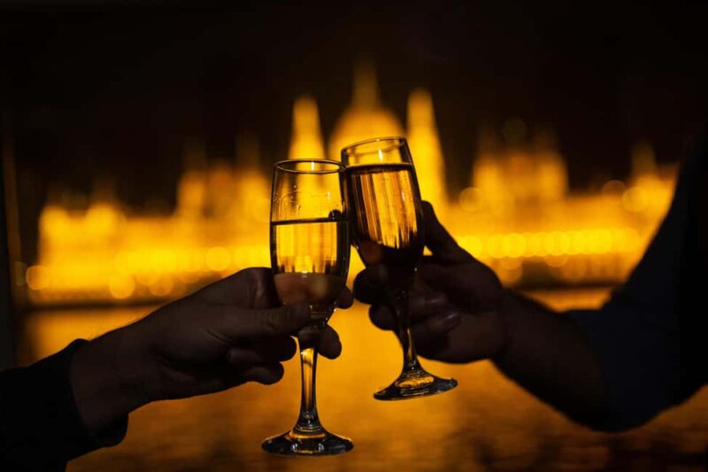 Budapest: Exclusive New Year's Eve Dinner & Cruise - Budapest: Exclusive New Years Eve Dinner & Cruise
