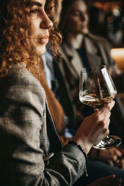 Budapest: Exclusive Wine Tasting with Tapas at DiVino Bar - Comparison to Similar Experiences