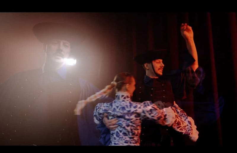 Budapest: Folklore Revue Show with Unlimited Dinner & Drinks - Unlimited Premium Drinks for a Complete Night Out