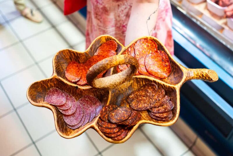 Budapest: Grand Market Tasting Tour with Local Guide - Meet the Local Vendors and Learn Their Stories