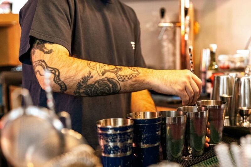 Budapest: Guided Bar Crawl Walking Tour with Drinks Included - Explore Budapest’s Nightlife with a Guided Bar Crawl and Drinks Included