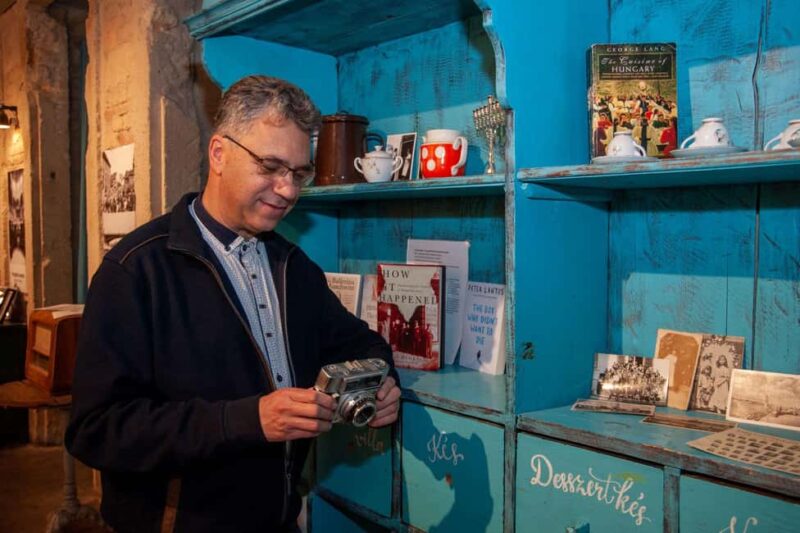 Budapest: Guided Jewish Tour with Ghetto Wall Exhibition - Visiting the Ghetto Wall Exhibition: A Powerful Introduction