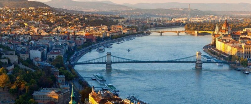 Budapest: Half-Day Highlights Small Group Private Tour - Budapest: Half-Day Highlights Small Group Private Tour