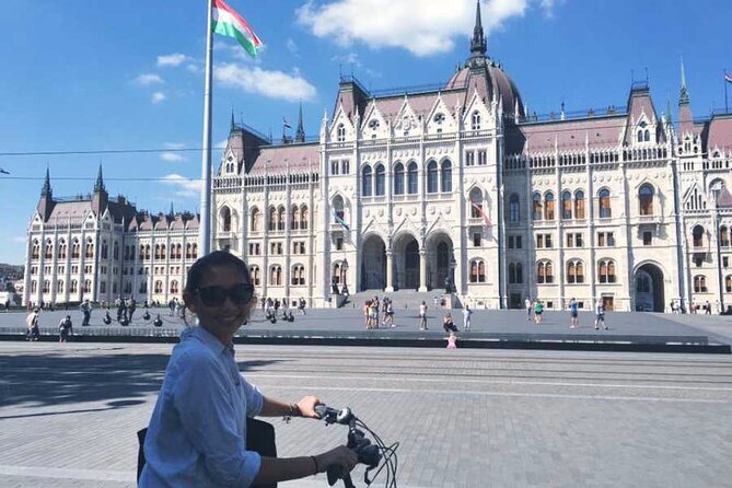 Budapest Highlights Bike Tour with local guide - Included Items and Practical Tips
