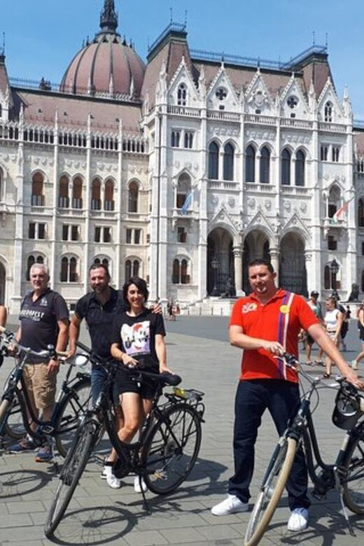 Budapest : Highlights & Hidden Gems Walking Tour - Explore Budapest with a Personalized 3-Hour Walking Tour