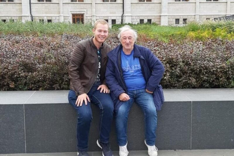 Budapest : Highlights & Hidden Gems Walking Tour - Exploring the Royal Past at Buda Castle and Matthias Church